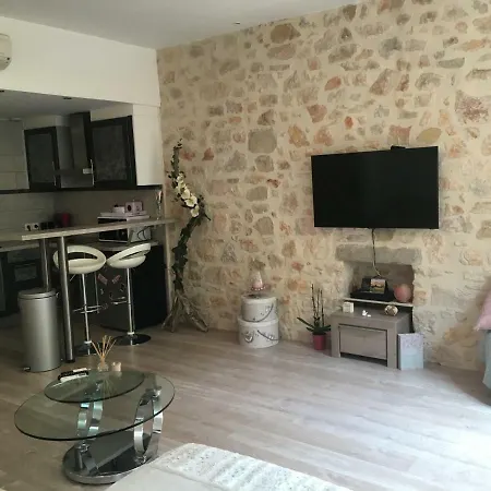Daire Charming 1 Bedroom In Cannes Highs *